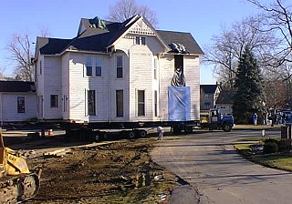 housemov18.jpg