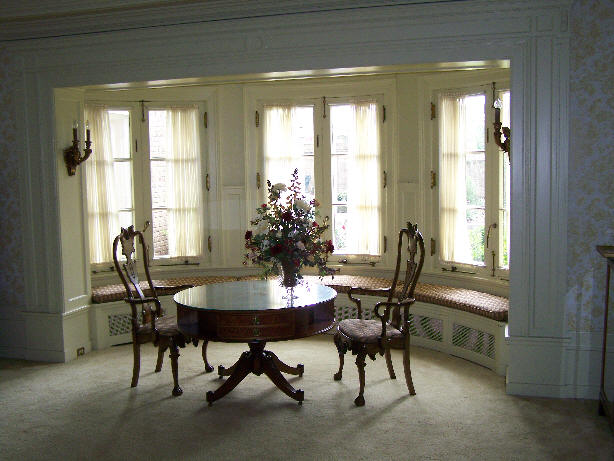 pamyersinterior.jpg