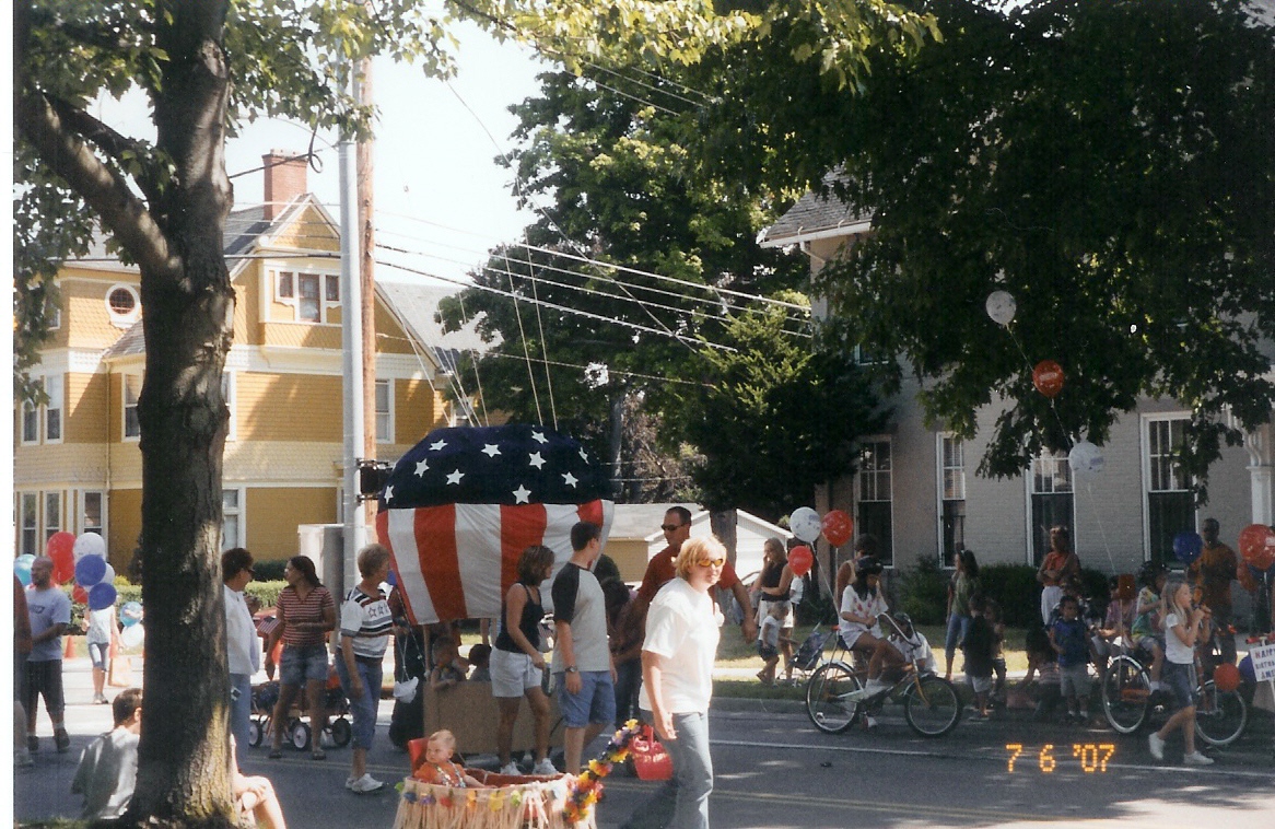 parade_1.jpg